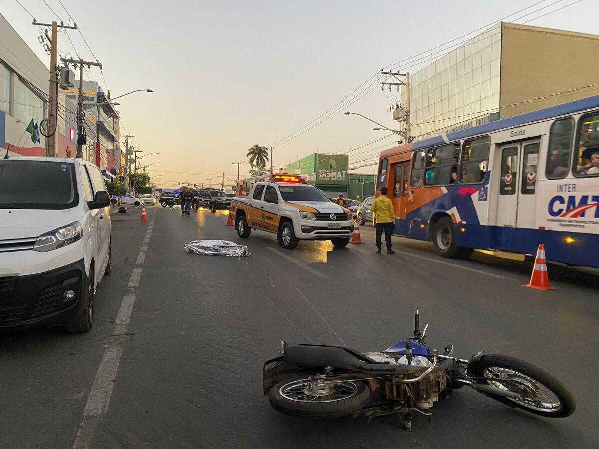 Vídeo mostra momento em que idosa é atropelada e morta na 15 de