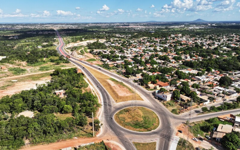 Ocupantes De S Furtam Grama De Canteiros Do Contorno Leste Em Cuiab