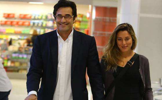 Luciano Szafir e Luhanna Melloni (Marcello Sá Barretto/Reprodução/AgNews)