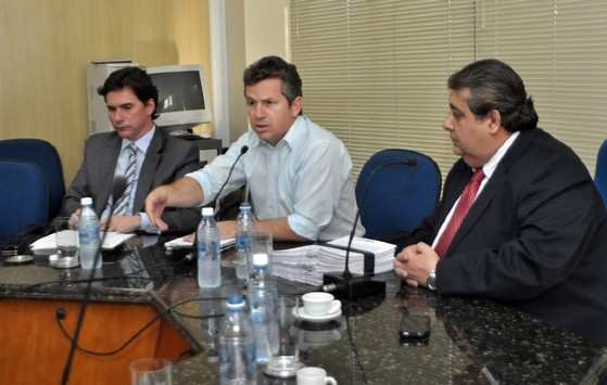 Da esquerda para a direta, Rogério Gallo, Mauro Mendes e Paulo Prado (secom/cuiabá)