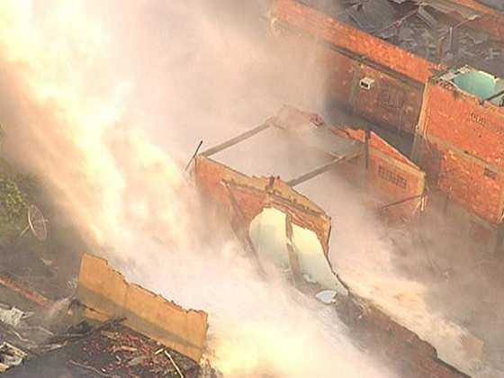 Casa ficou destruída com a força da água (Foto: Reprodução/TV Globo)