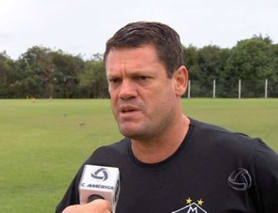 Treinador Ito Roque espera manter a equipe (Foto: Reprodução/TVCA)