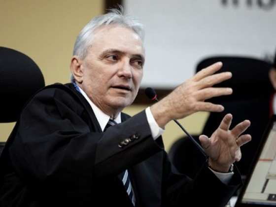 Antônio Joaquim é quem fiscaliza as obras da Copa