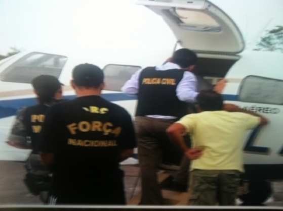 Valdinei conseguiu  escapar, mas copiloto foi baleado (rep Tv Globo)