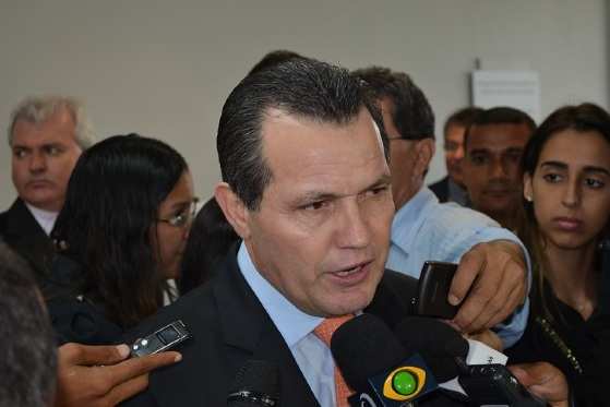 Silval desdenha de Taques (RepórterMT)