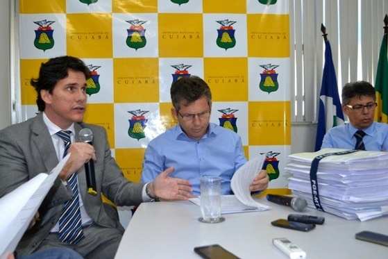 Mendes demitiu funcionários da Prefeitura envolvidos no esquema (Foto: RepórterMT)