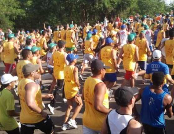 Corrida de Reis reúne mais de 10 mil pessoas