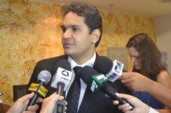 Emanuel pode ter que pagar multa de R$ 5,5 milhões e perdern direitos políticos por 10 anos