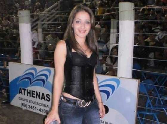 Jovem foi abordada pelos bandidos assim que saiu de uma igreja no município de Colorado D’Oeste (RO). 