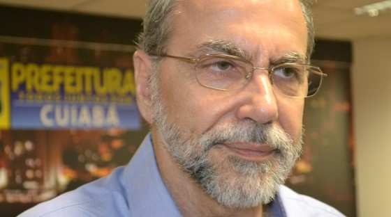 Fares: deixa Saúde para cuidar de interesses pessoais