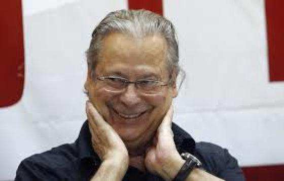 De acordo com a lei, o preso pode pedir a chamada progressão de regime após cumprir um sexto de sua pena.