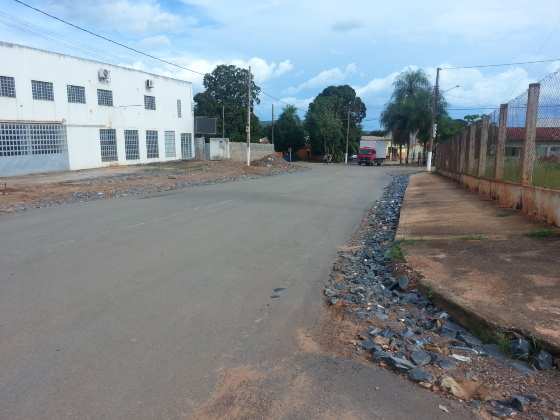 Moradores: reclamação por causa de obras paralisadas