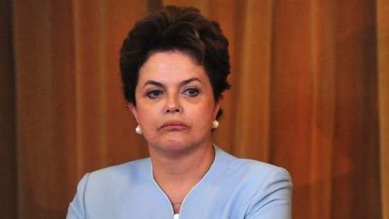 Dilma será eleita hoje e toma posse do cargo no dia 29 de março