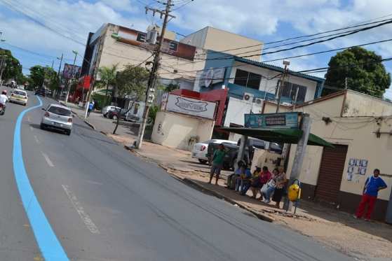 Faixa em formato de "barriga" virou motivo de piadas nas redes sociais