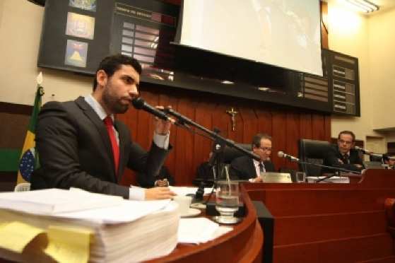 Advogado de defesa de João Emanuel defendeu vereador na tribuna.