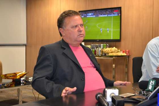 Blairo: cirurgia em São Paulo para conter inflamação em intestino grosso
