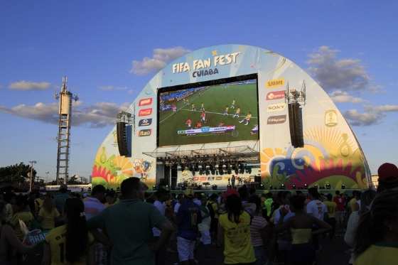 As atividades no Fan Fest i serão encerradas às 23h. A entrada para os shows são gratuitas.  