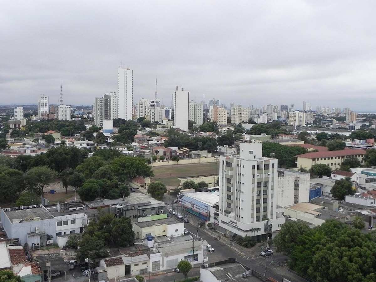 Quarta-feira amanhece fria, garoando e instituto alerta para chuva