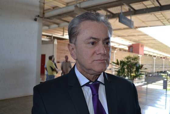 Empresa alega calote de Emanuel para suspender operações