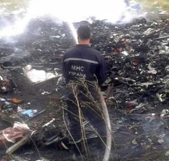 Destroços do avião da Malysia que caiu na Ucrânia
