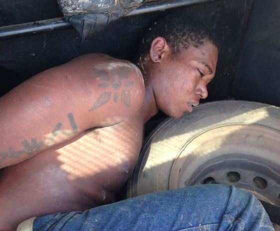 Um PM informou que Max é um criminoso de alta periculosidade. Já que tem uma tatuagem de palhaço no corpo. “Na língua da criminalidade esse símbolo significa ‘matador de polícia’, explicou.