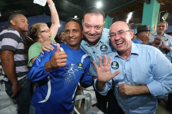 Mais de mil pessoas participaram do evento, que reuniu apoiadores dos parlamentares de diversos bairros da Capital, na Assinfra.