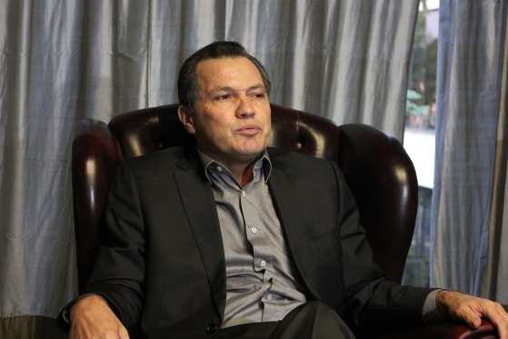 TJ bloqueia bens do governador, secretários e da Friboi