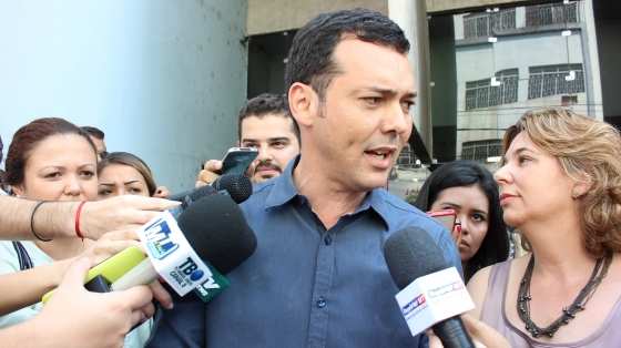 Lúdio lamentou o episódio e alegou que quem prega transparência no discurso precisa exercitar tal manifestação na prática. 