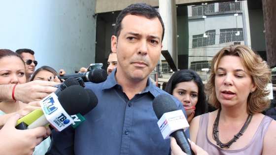 Lúdio perguntou apenas uma vez para Taques, depois para Janete Riva e duas vezes para o candidato do PSOL