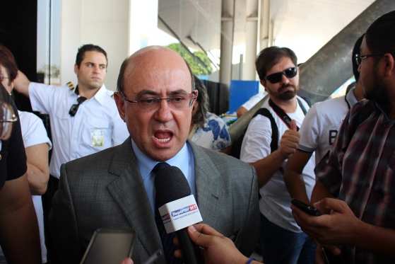 Pedro Taques precisa entender que a eleição terminou dia 5 de outubro”, disse Riva