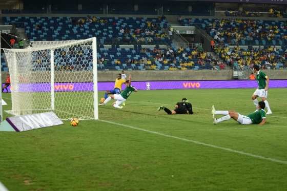 O jogador Thalles, do Vasco da Gama, foi o grande destaque da partida com dois gols.