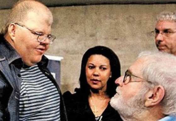 Autista, Rafael era o único filho de Jô. Ainda não há informações sobre o velório e enterro do rapaz.