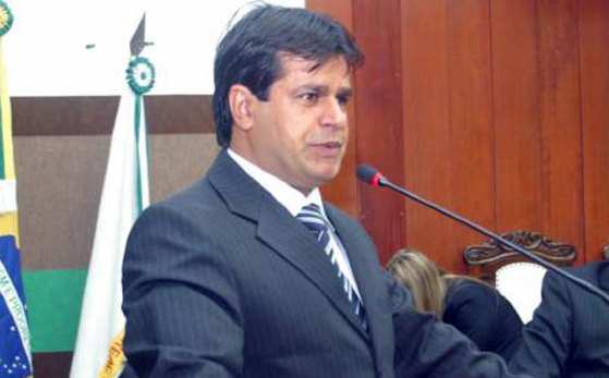 Vereador Adevair Cabral tenta ser o candidato a vice na chapa de Mauro Mendes.