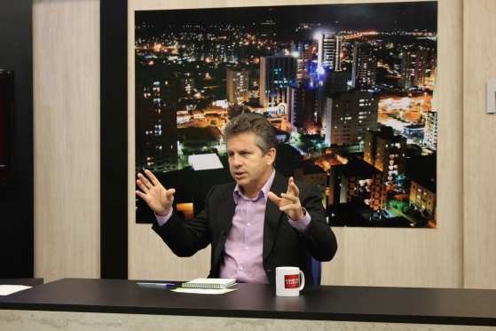O prefeito argumenta que a queda na arrecadação gerou o corte de gastos