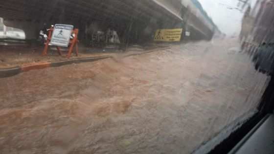 Estrutura não suportou a primeira chuva, porque tem problemas no sistema de drenagem da água