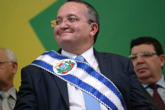 Taques é empossado como novo governador de Mato Grosso
