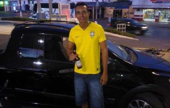 Fábio de Mello negou que estivesse dirigindo bêbado no momento do atropelamento. Porém delegado Grota Júnior, disse ter ouvido testemunha que viu o motorista bebendo momentos antes da tragédia.