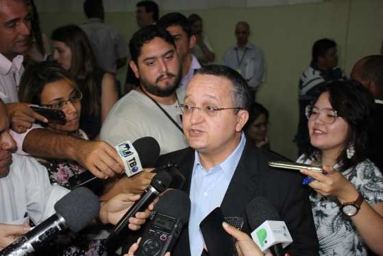 Taques rebateu Silval em coletiva na manhã desta segunda (12)