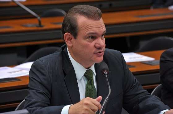 Wellington Fagundes seria candidato ao governo do Estado.