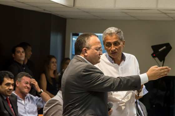 Reunião de Taques com prefeitos durou teve cerca de cinco horas de discursos.