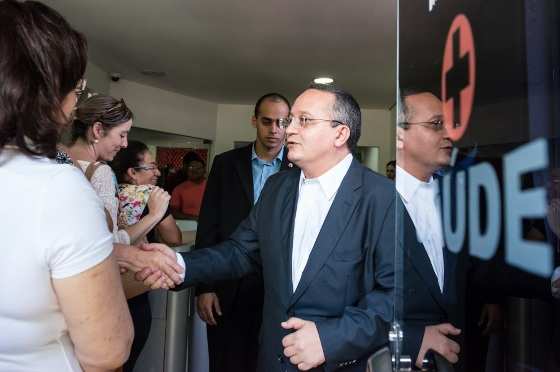 O governador admitiu que a agenda ‘puxada’ já estaria o levando a usar a maracugina tão receitada por ele a outros políticos.