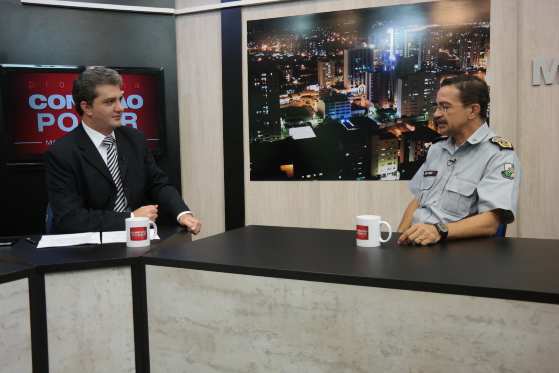 O Conexão Poder vaio ao ar às 22h, na TV Pantanal, canal 22 (RedeTV!).