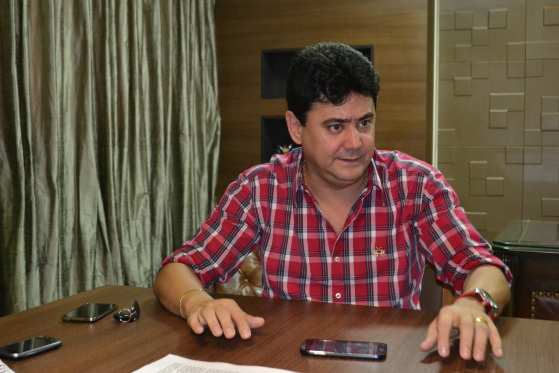 Éder Moraes Dias foi denunciado pelo Ministério Público Federal em Mato Grosso (MPF/MT), desta vez em conjunto com o então superintendente do Bic Banco em Mato Grosso, Luis Carlos Cuzziol, por gestão fraudulenta de instituição financeira