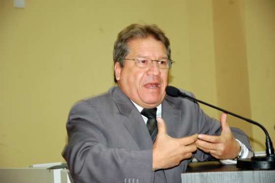 De acordo com dados do processo que o Democratas move contra Walace, comprovou-se que os R$ 70 mil declarado em campanha ao Tribunal Superior Eleitoral (TSE) é muito abaixo do que teria sido movimentado nas contas dos coordenadores financeiros de sua