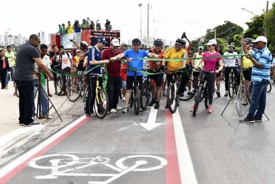 Ciclofaixa foi inaugurada pelo prefeito Mauro Mendes nesta quarta