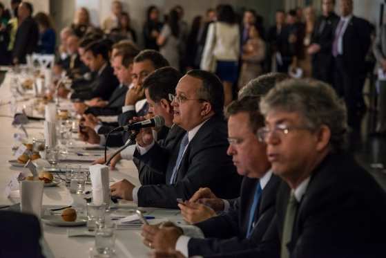 Taques participou nesta quarta-feira do encontro dos governadores, em Brasília.