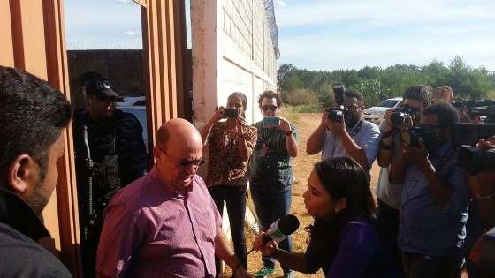 Riva deixa prisão no anexo ao antigo Carumbé, após HC do STF