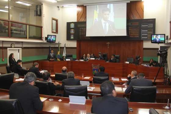 Neste período pelo menos 12 emendas foram apresentadas