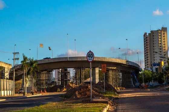 Ao todo seriam oito recomendações descritas e o governo se recusa a receber a obra, sem que a mesma esteja 100% concluída com a qualidade ideal.