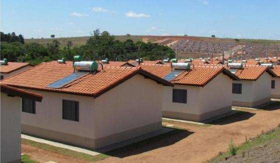 Casas populares devem ter sistema de aquecimento solar